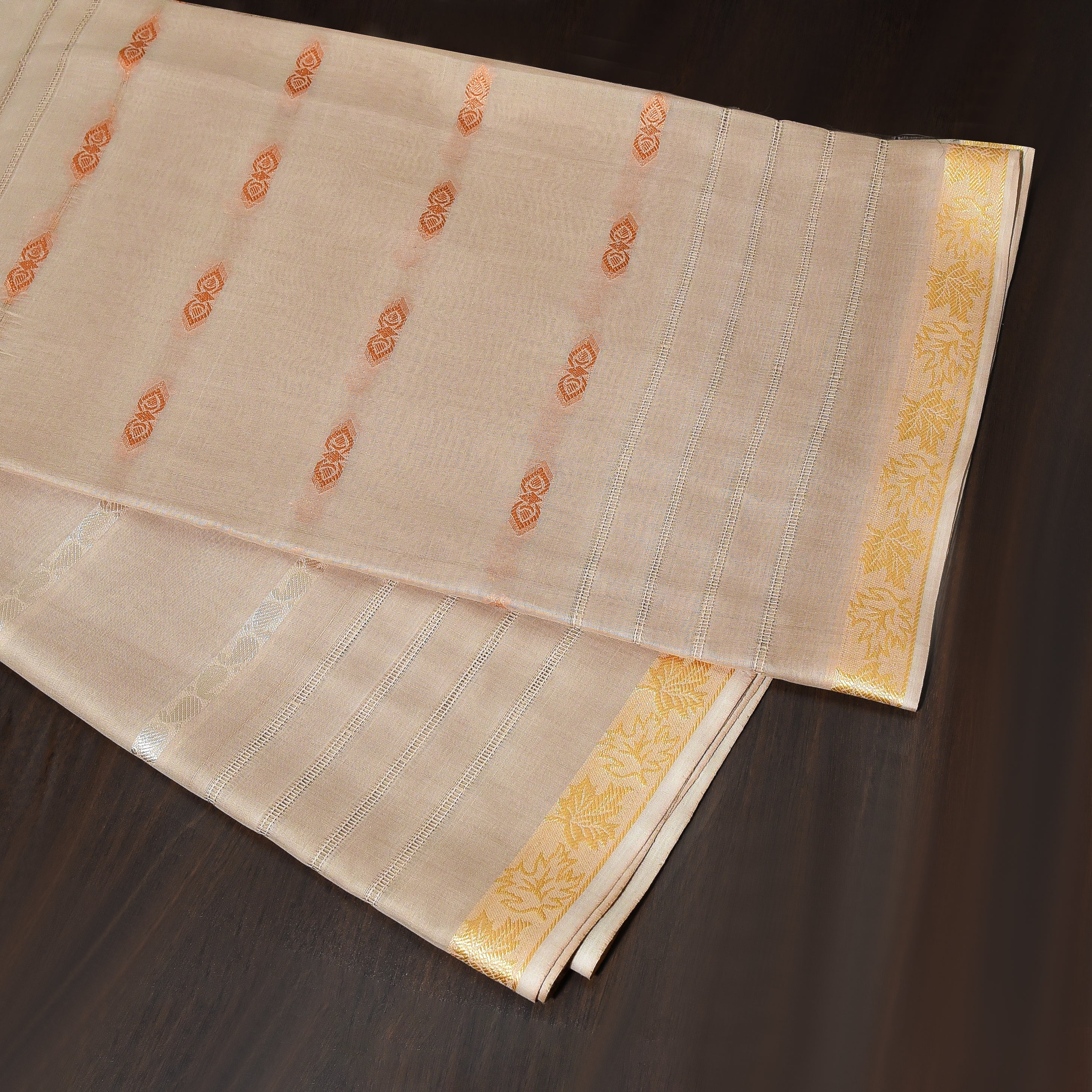 PURE LAWN DOUBLE TON HAWALAWN TARKASHI SHAWL