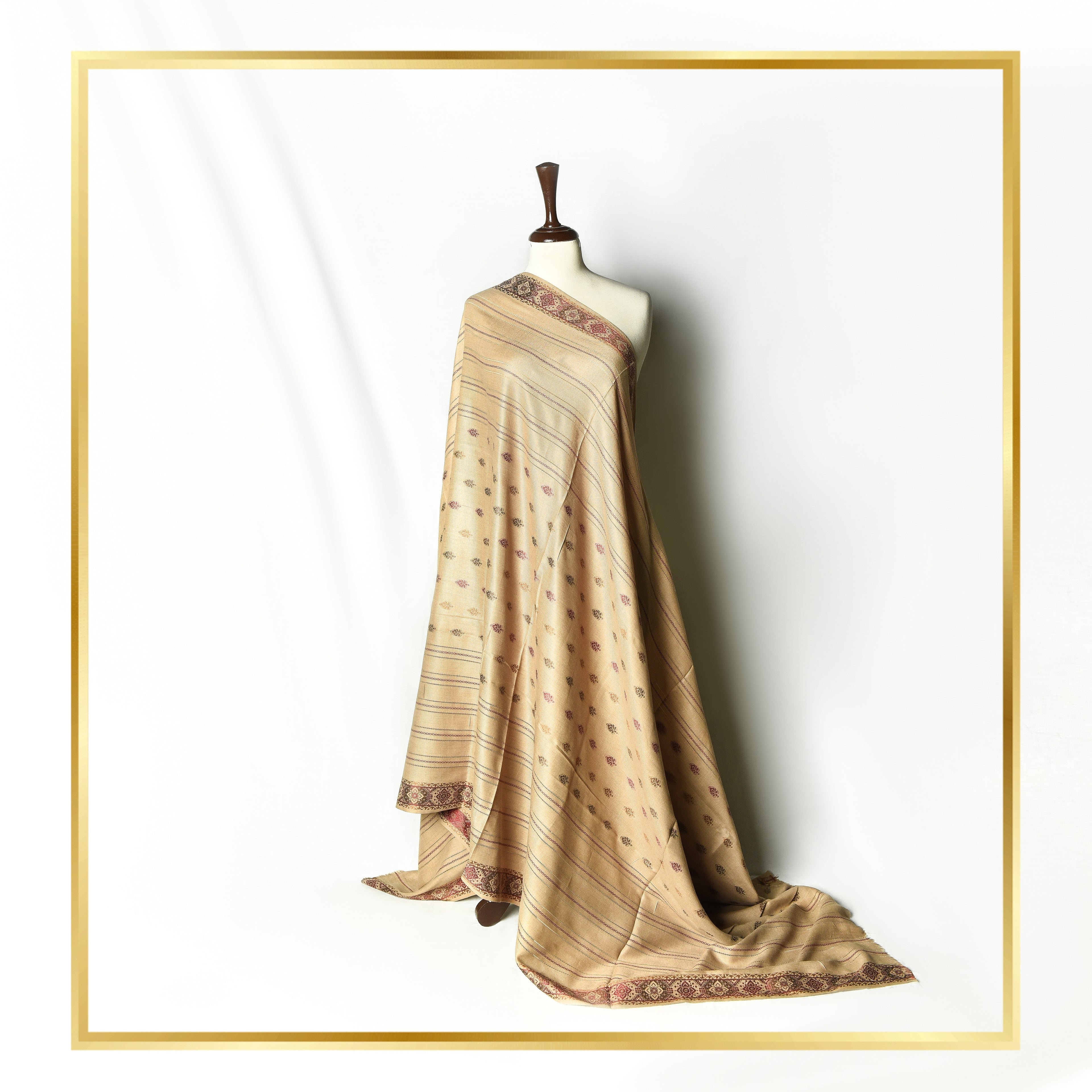 Barosha Border Tarkashi Wool Shawl