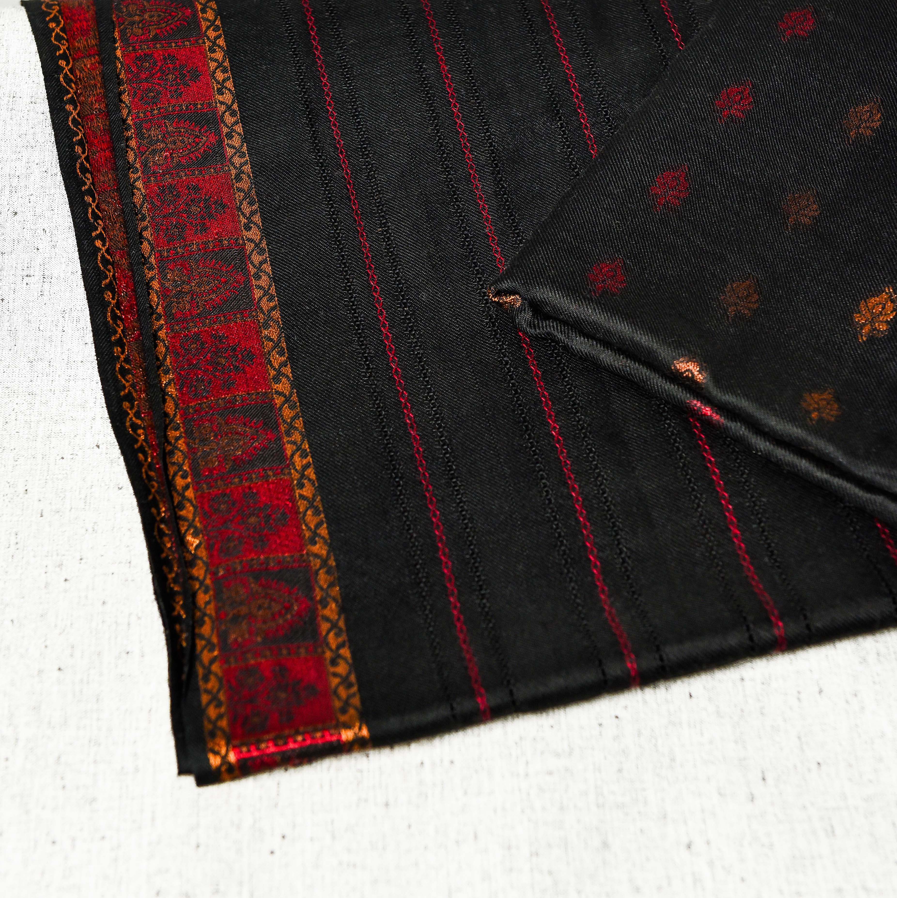 Barosha Border Tarkashi Wool Shawl